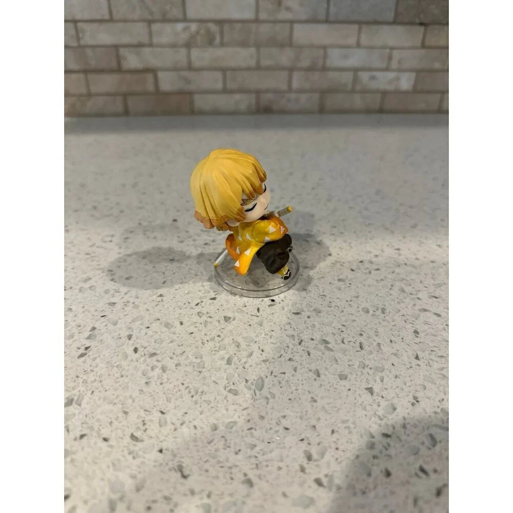 BANDAI Chibi Masters‎ Demon Slayer ZENITSU AGATSUMA